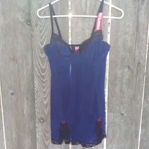 Cosmo NWT Blue and black chemise with red bows